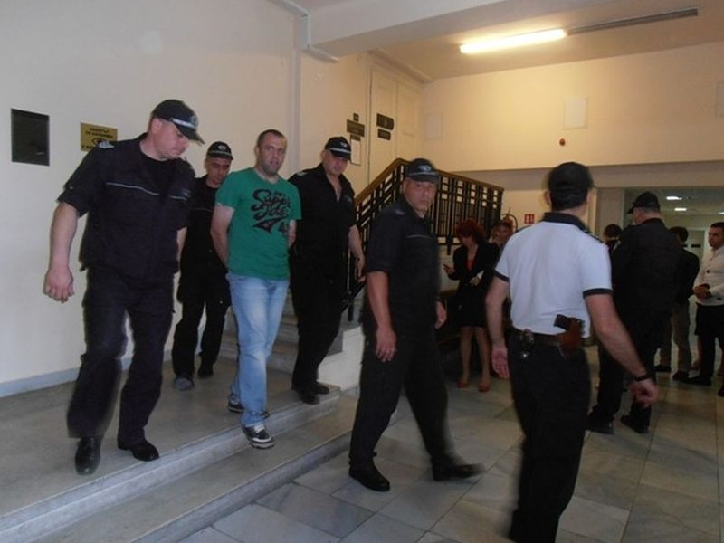 Затвор от 23 години за Чуфудов, заклал любовницата си, майка на трима синове