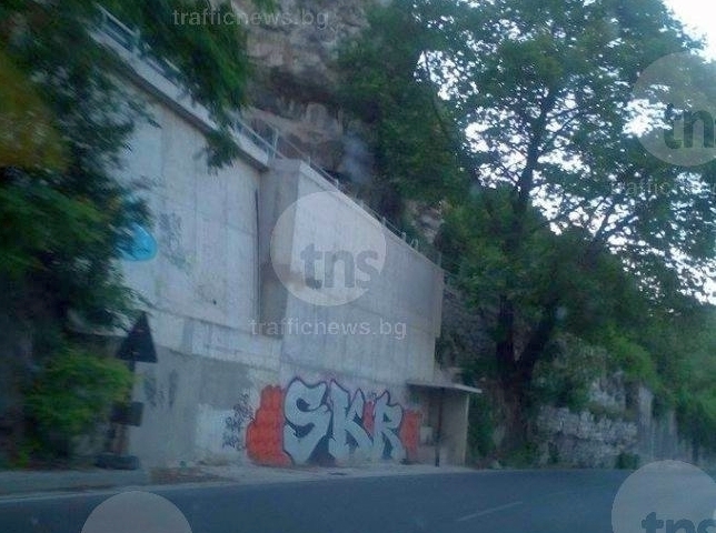 12-годишната Анита, която полетя край Асеновата крепост, все още е в кома ВИДЕО