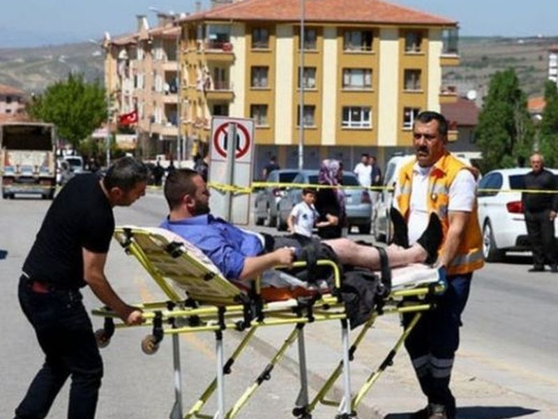 Трима загинаха при стрелба в столицата на Турция СНИМКА