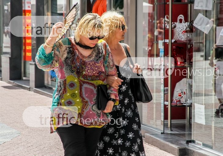 До обяд слънце, после дъжд под тепетата 