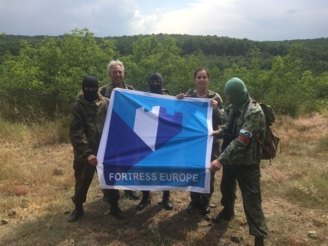 Германци дебнат за бежанци по границата ни с Турция