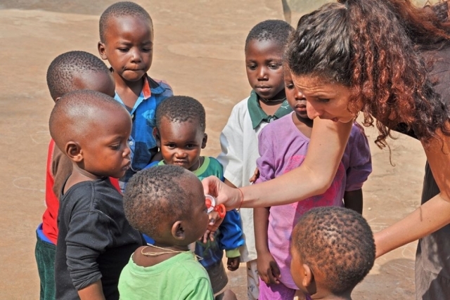 27-годишна българска учителка моли за помощ от Африка