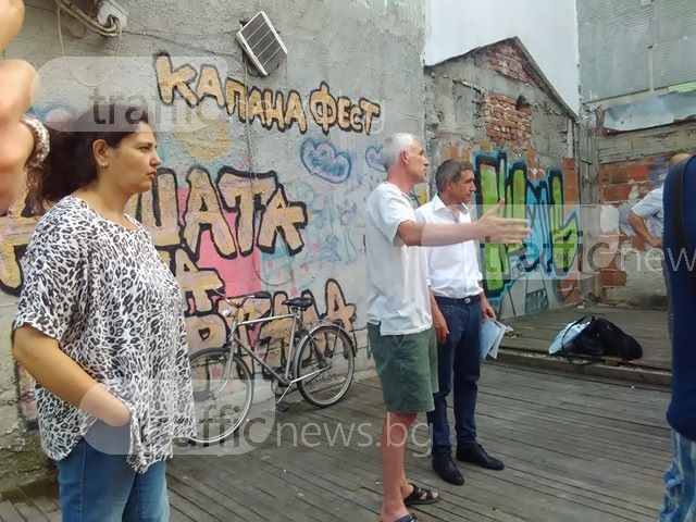 Жители на Капана искат затварянето на още две улици СНИМКИ