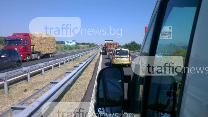 Вижте ВИДЕО от зверските катастрофи на магистрала Тракия днес! СНИМКИ