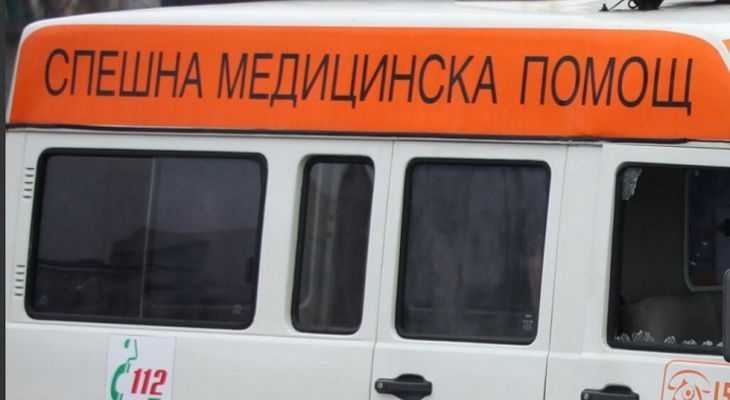 Баща и дъщеря са в критично състояние след катастрофа на магистрала Тракия