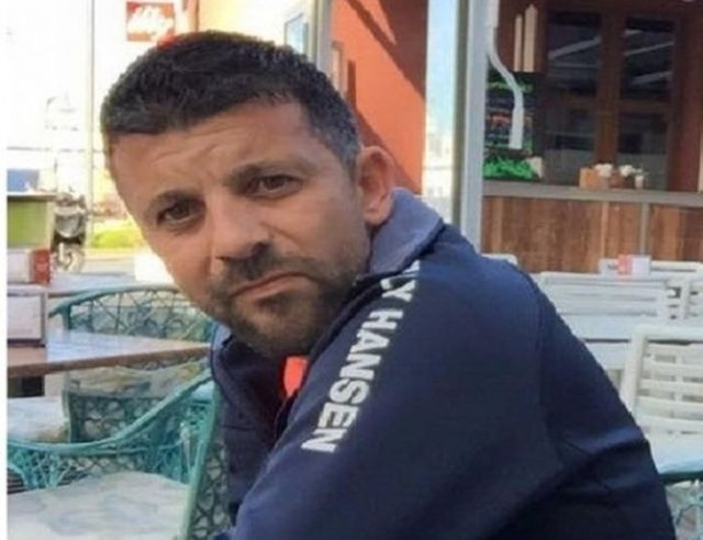 Българин в Ница: Родители хвърляха децата си в морето, за да не ги сгази камионът
