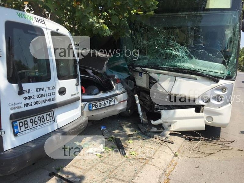 Ясна е алкохолната проба на шофьора, помлял 5 коли в Пловдив СНИМКИ и ВИДЕО