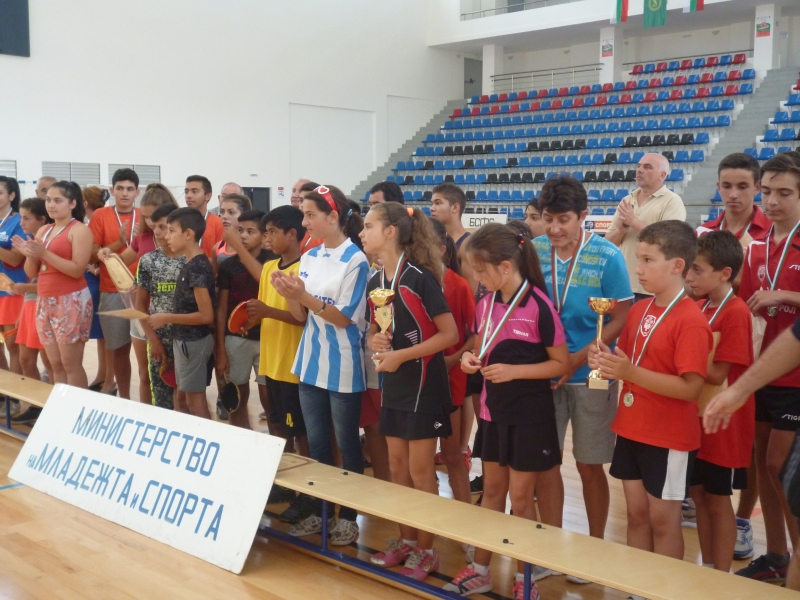 Куп медали за млади надежди на държавните игри в Перущица СНИМКИ