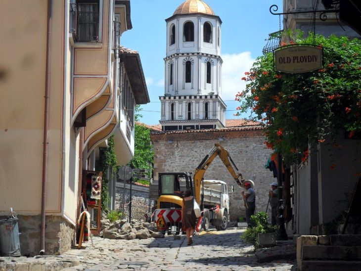 Затварят главната улица в Стария град заради ремонт