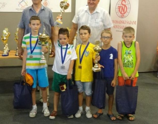 Малък талант: Пловдивско хлапе триумфира на шахматен турнир 