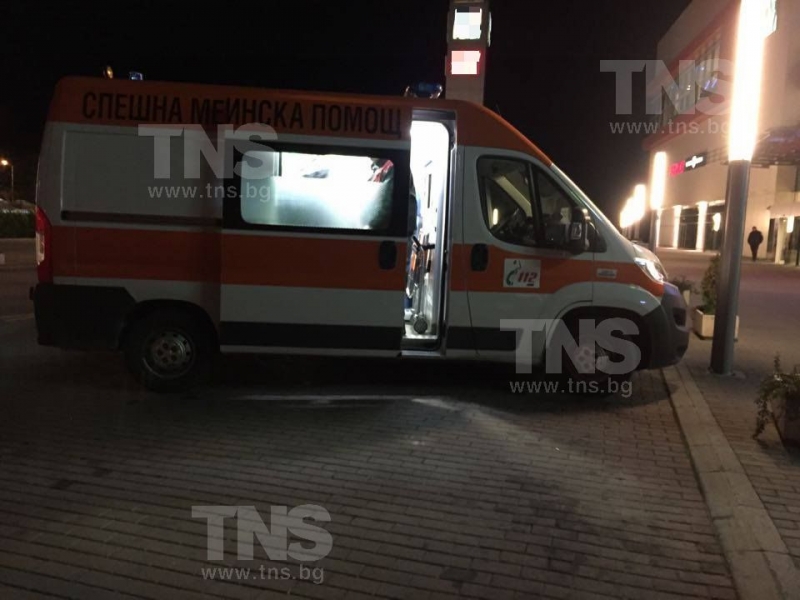 Бащата на момчето, ударил шофьор на линейка в Пловдив, починал преди пристигането на медиците ВИДЕО 