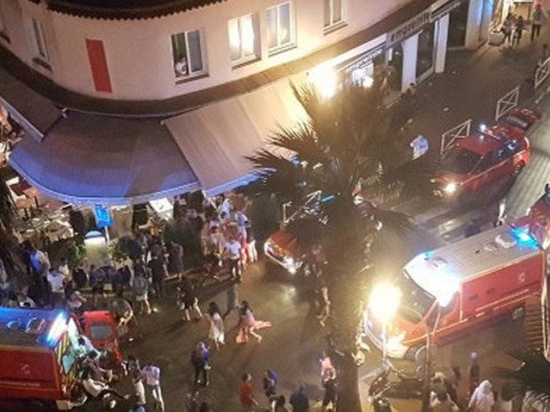 Над 40 ранени при паника от терор на френската Ривиера
