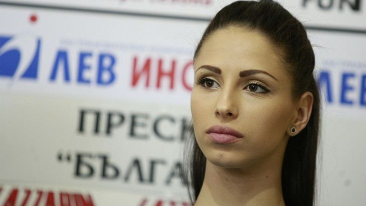 Цвети Стоянова претърпя нова операция