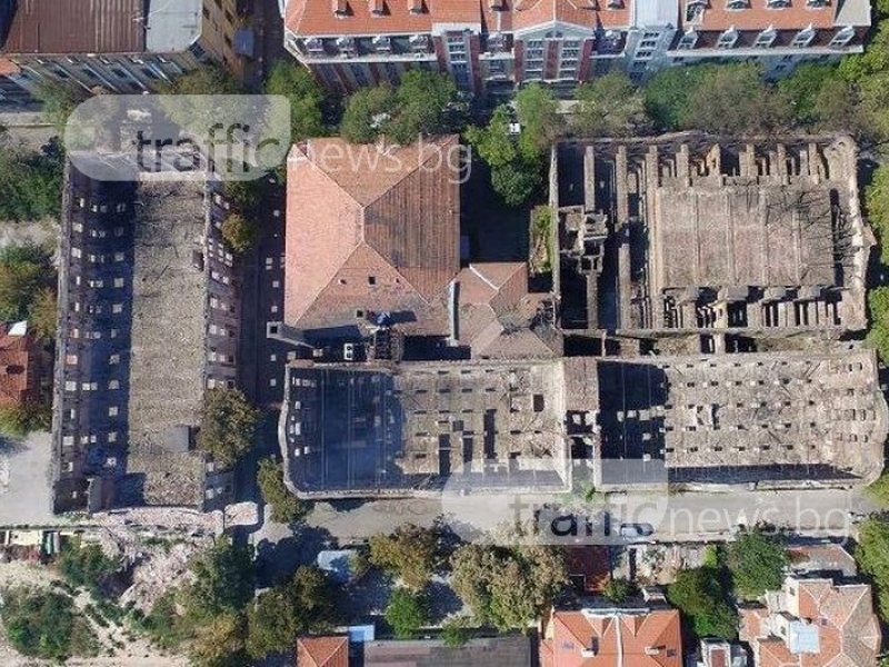 Наредиха на Община Пловдив незабавно да укрепи и обезопаси горелите тютюневи складове