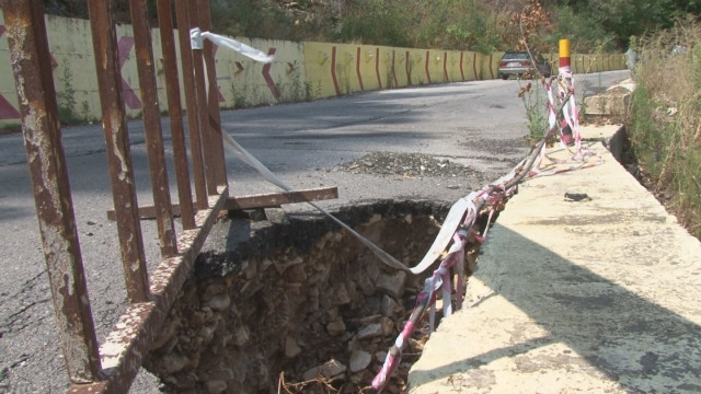 Активира се свлачище над Асеновград! Три села за заплашени да останат без път