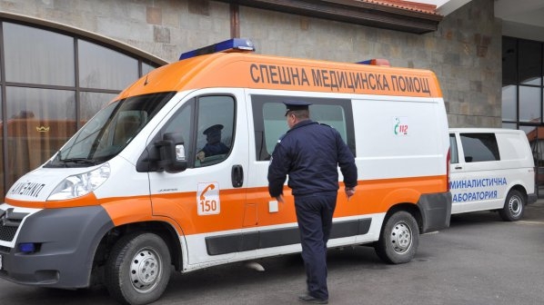 Новородено издъхна в линейка на път за Пловдив
