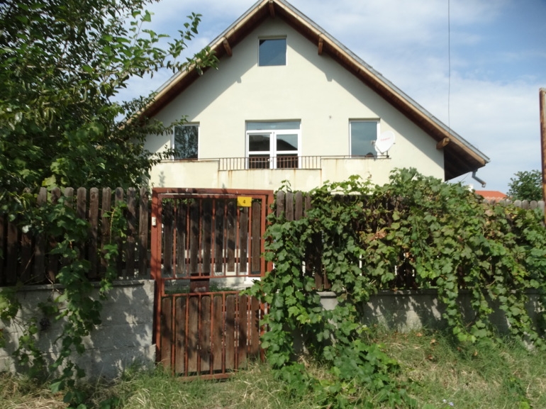 ЧСИ продава къщата на семейството със 7 деца от пловдивско село