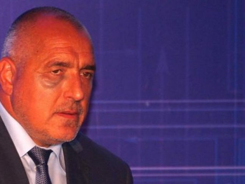 Борисов се появи с насинено око на срещата за газовия хъб във Варна