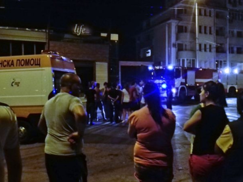 Взрив в супермаркет, ранен е човек СНИМКА и ВИДЕО