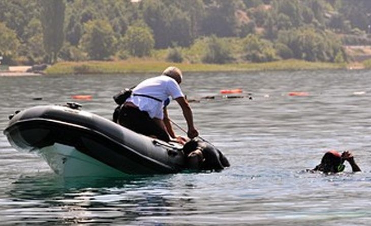 Страшна прокоба! Смъртта преследва село Антон след трагедията в Охридското езеро
