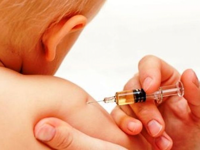 Деца получиха обриви след ваксина в Пловдив