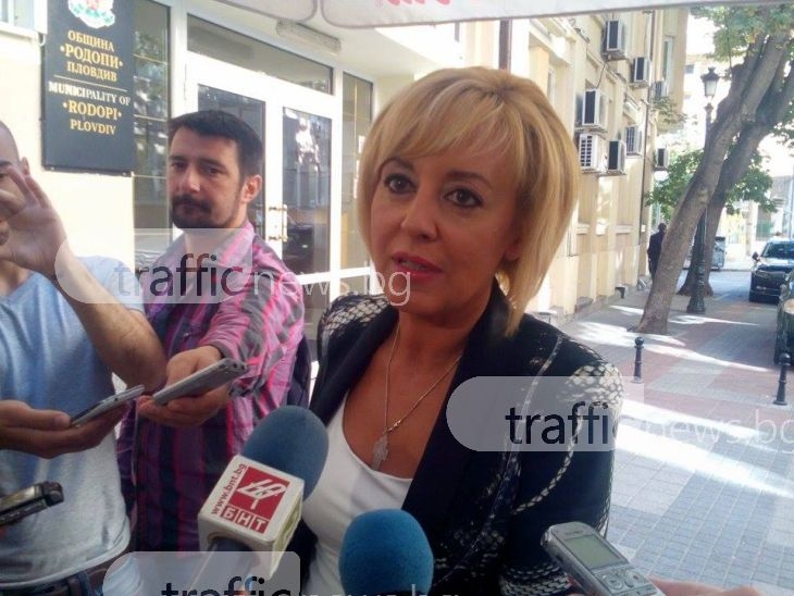 Мая Манолова дойде на крака при кмета на Родопи, търси му сметка за ненаправения светофар за Марково СНИМКИ