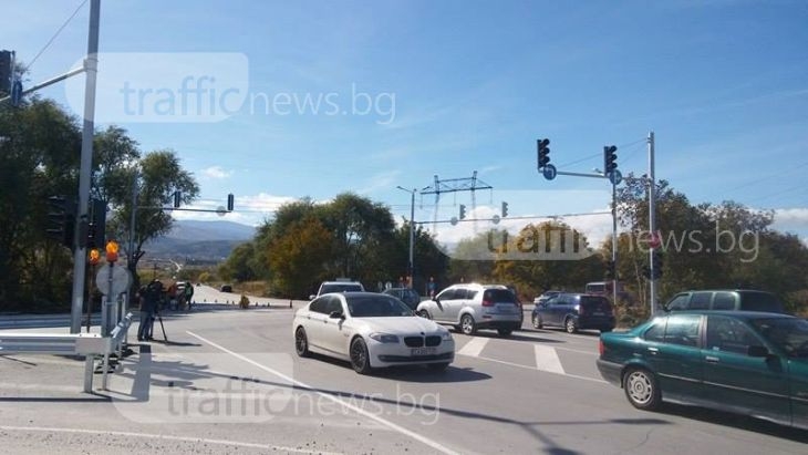 Откриха светофара на Околовръстното на Пловдив, но ще светне след два дни СНИМКИ+ ВИДЕО