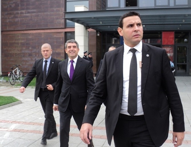 Плевнелиев отговори на Борисов: Правителствата в България не може да се правят от двама батковци