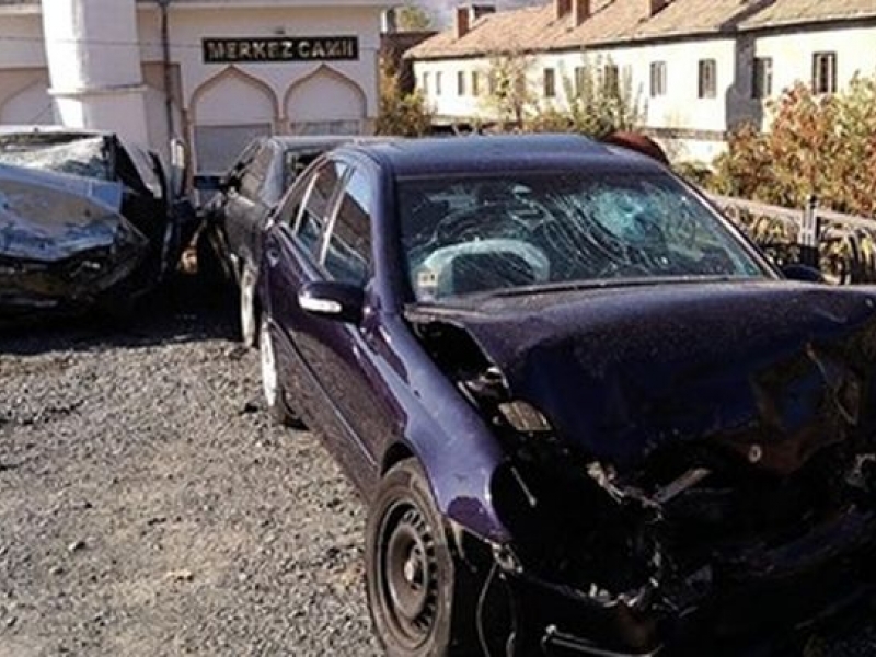 Първи СНИМКИ и ВИДЕО от катастрофата, в която загинаха мъж и жена 