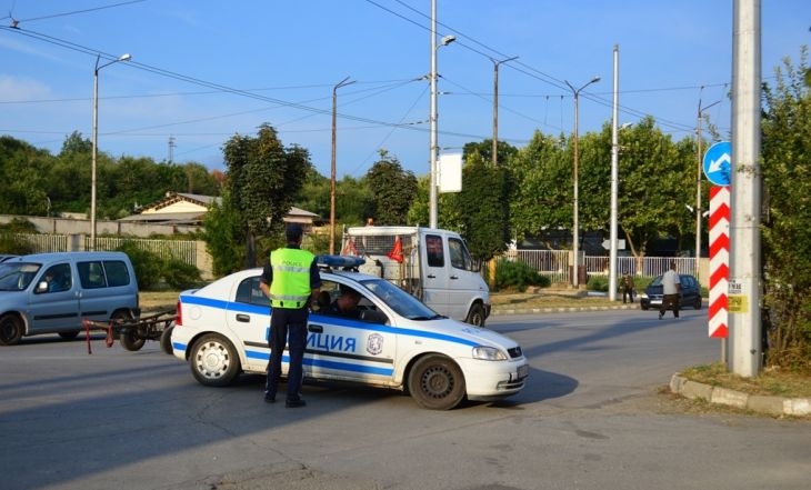 Катастрофа и протест блокираха движението на кръстовище в Пазарджик