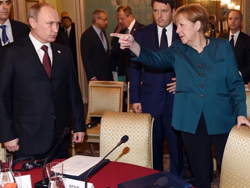 Меркел намекна за възможна руска намеса на парламентарните избори в Германия   