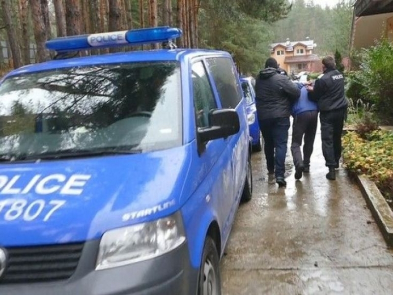 След години издирване! Закопчаха двойния убиец Атанас Божинов СНИМКИ и ВИДЕО