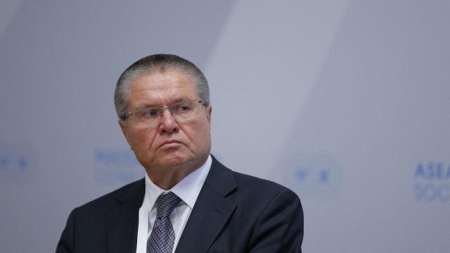 Арестуваха министъра на икономиката на Русия за подкуп от 2 милиона долара