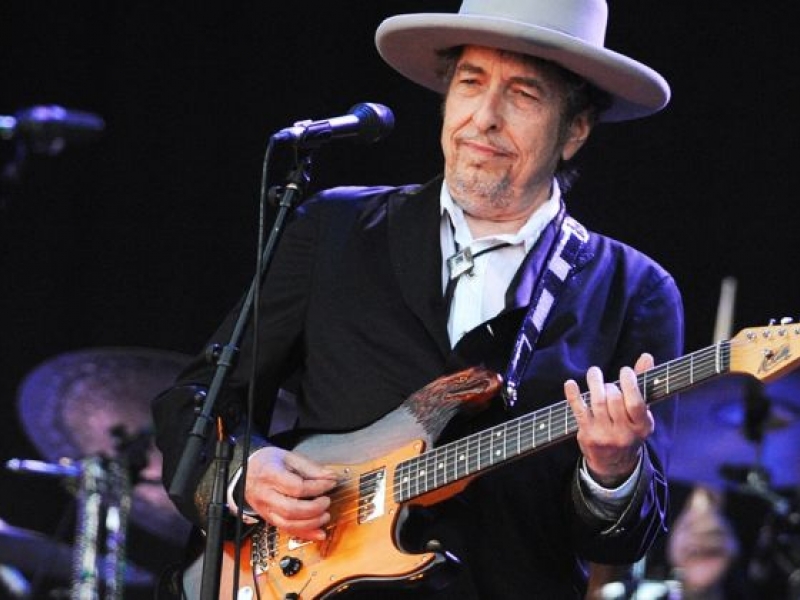 Боб Дилън пропуска церемонията по връчване на Нобеловите награди