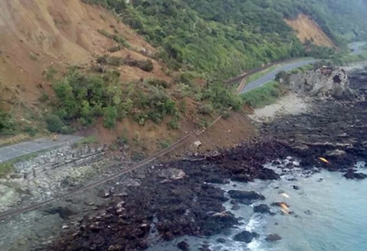 Невероятно! Морското дъно се показа след опустошителното земетресение в Нова Зеландия СНИМКИ