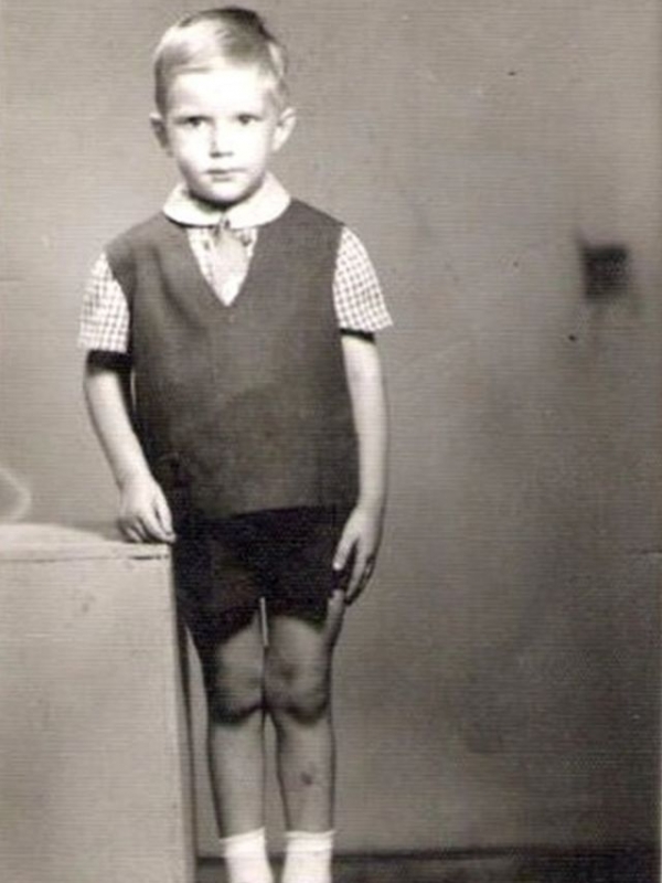 Детските години на генерал Румен Радев СНИМКИ