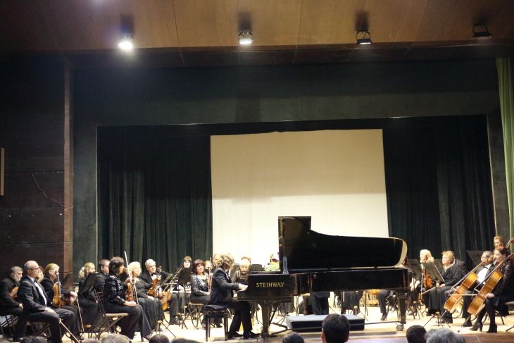 15-годишен пианист от Пловдив  гостува като солист на Сливенската филхармония