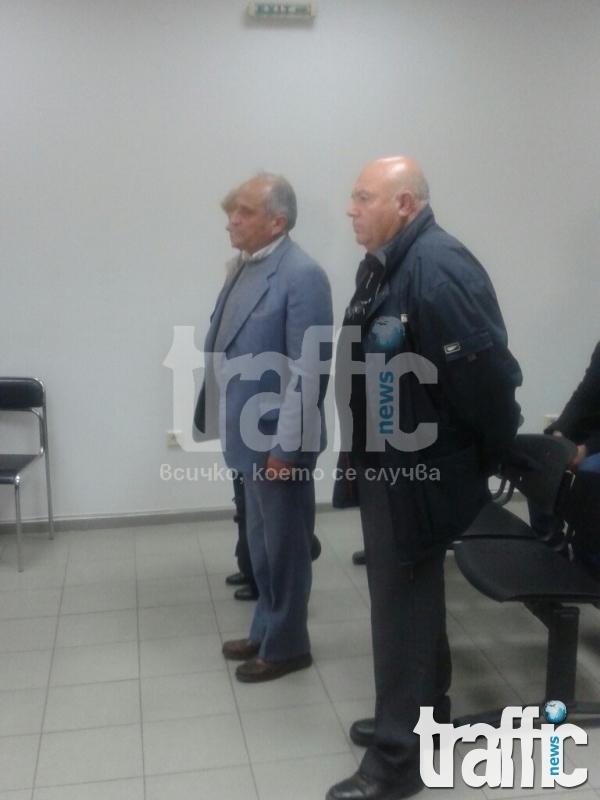 Кметът на Брезово, заместникът и секретарят на общината отиват на съд за документни престъпления