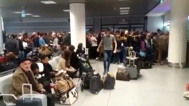 Стотици българи са блокирани в Рим вече 10 часа