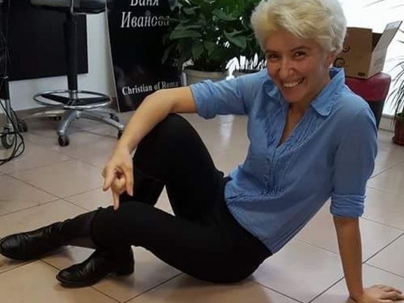 Българска фризьорка прави опит да подобри рекорд на Гинес за 
