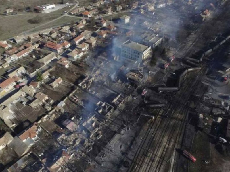 Жертвите от взрива в Хитрино вече са седем СНИМКА