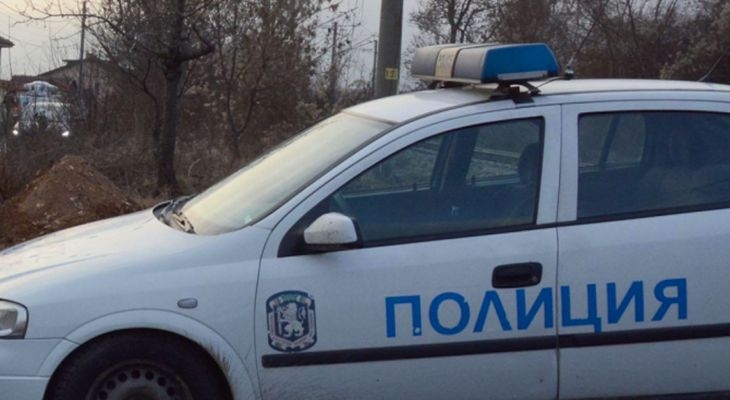 Пипнаха двама крадци в Пловдив - единия с радиокасетофон, другия - с посуда