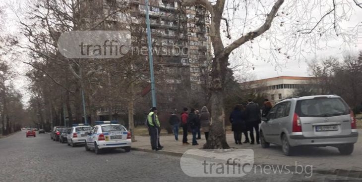 Мазда помете пловдивчанка на Пещерско шосе, приеха я в болница СНИМКИ