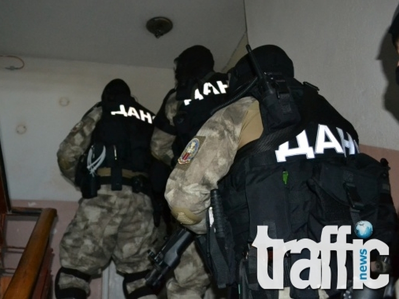 Армията и ДАНС ще влизат на обиск без разрешение, използват сила 