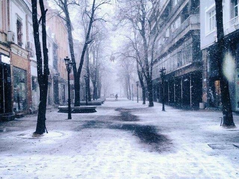 Сняг заваля в Пловдив!