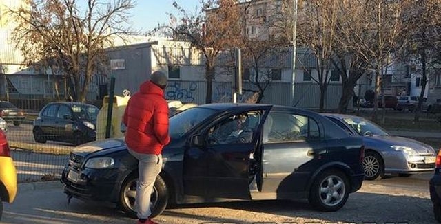 Черна котка предизвика верижна катастрофа в Пловдив СНИМКИ