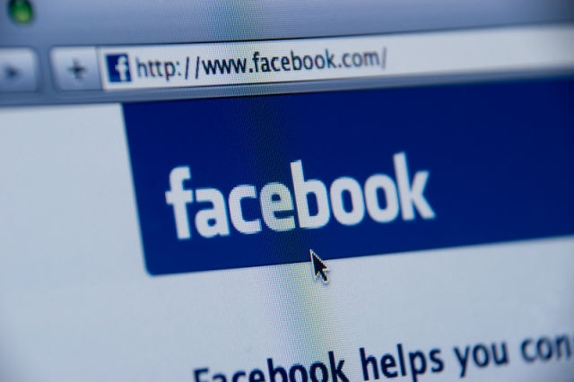 Германия тръгва на война с Фейсбук, глобява до 500 000 евро за фалшива новина