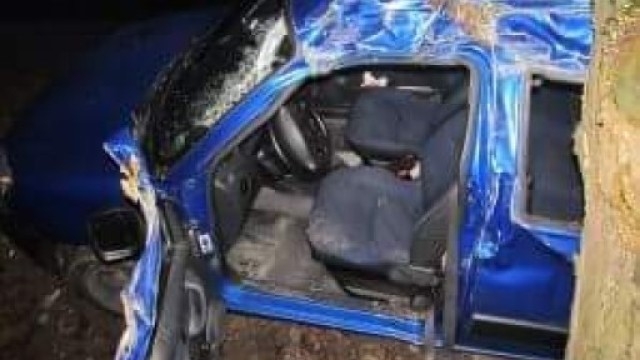 Непълнолетен шофьор предизвика тежка катастрофа, мъж е с опасност за живота