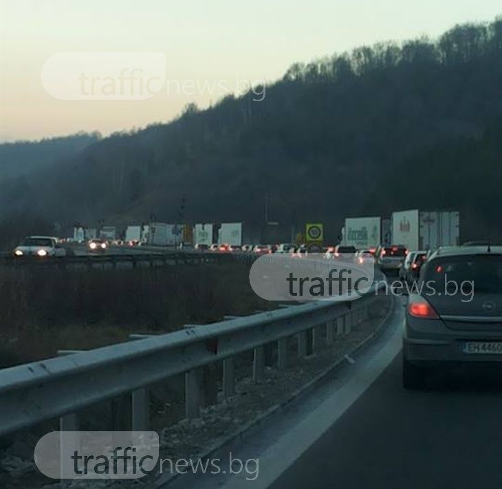 Очаква се засилен трафик по основните пътни артерии в страната