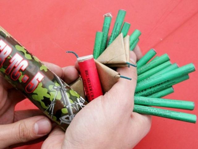 Забраняват хвърлянето на пиратки на Нова година в Пловдив